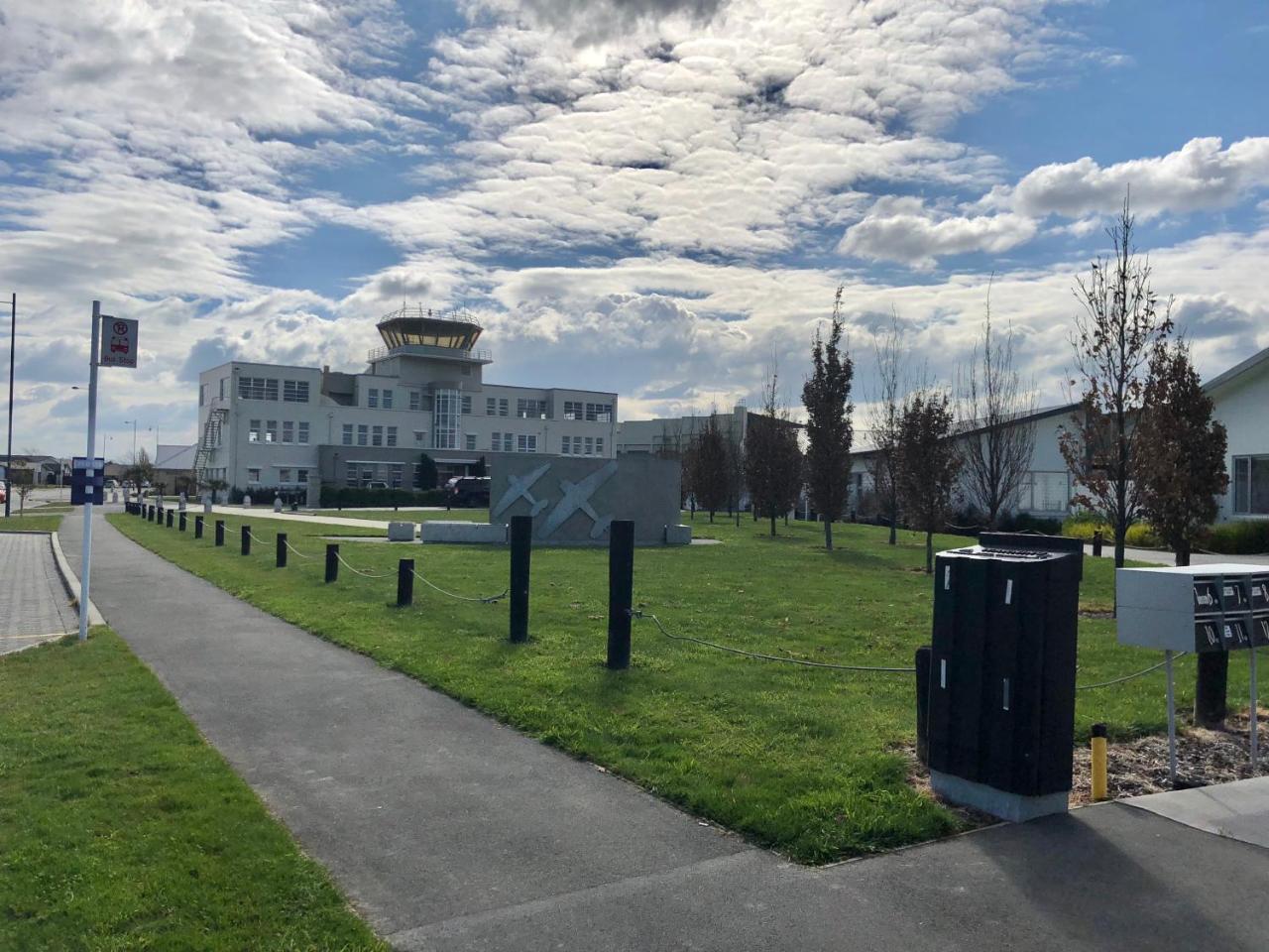 Lovely, Sunny, Home Sweet Home Christchurch Eksteriør bilde
