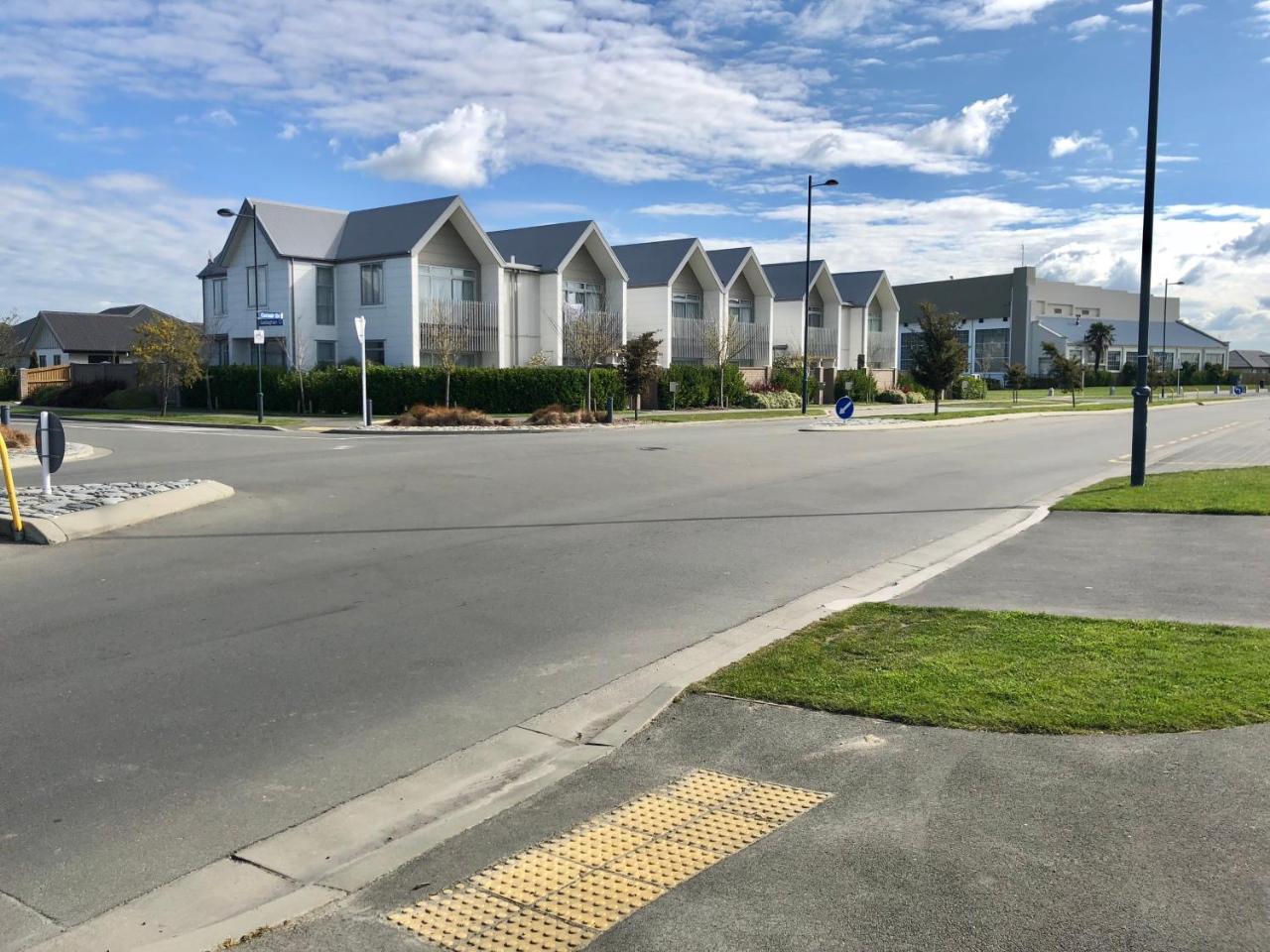 Lovely, Sunny, Home Sweet Home Christchurch Eksteriør bilde